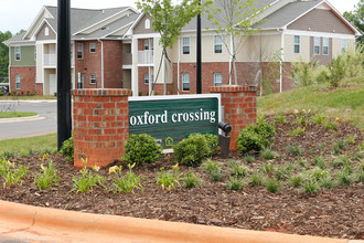 Oxford Crossing in Claremont, NC - Building Photo - Building Photo