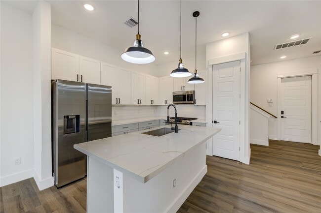 2906 Stevens St in Houston, TX - Building Photo - Building Photo