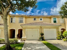 1515 Buckingham Ave in Wellington, FL - Building Photo