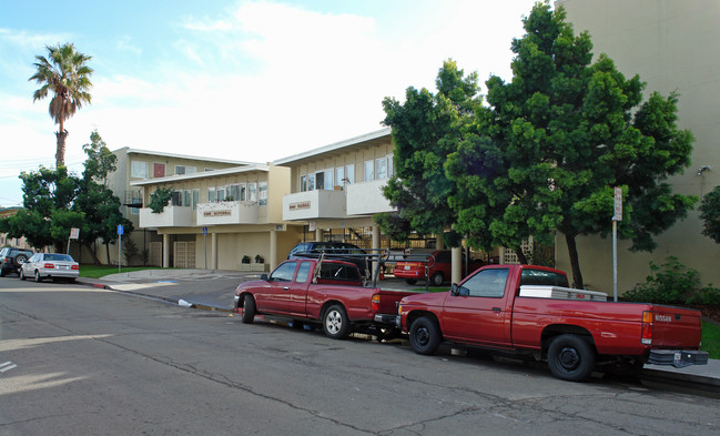 The Riviera Apartments in San Rafael, CA - Building Photo - Building Photo