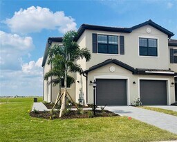 15115 Sunny Day Dr in Bradenton, FL - Building Photo