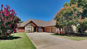 16521 Fenwick Blvd in Edmond, OK - Building Photo