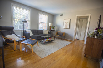 2732 Ordway St NW, Unit 3 in Washington, DC - Building Photo - Building Photo