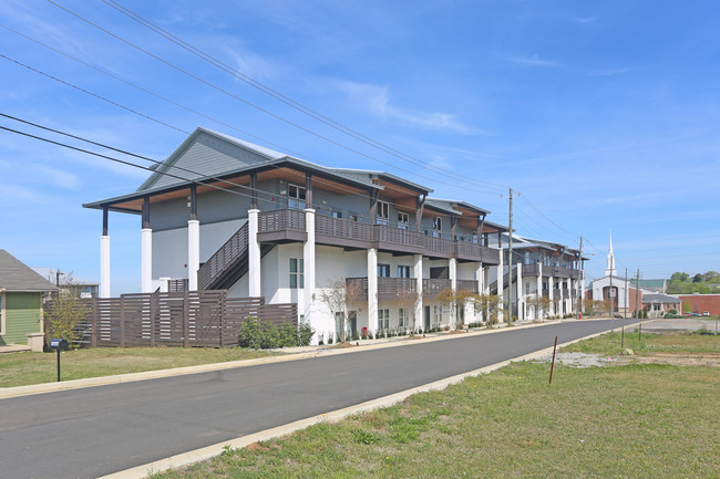 St. Johns Flats in Tuscaloosa, AL - Building Photo - Building Photo