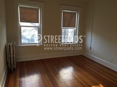 1377 Commonwealth Ave in Boston, MA - Building Photo - Building Photo