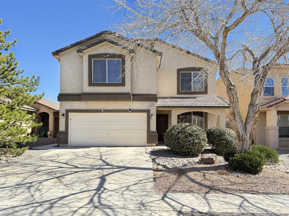 1463 Peppoli Loop SE in Rio Rancho, NM - Foto de edificio