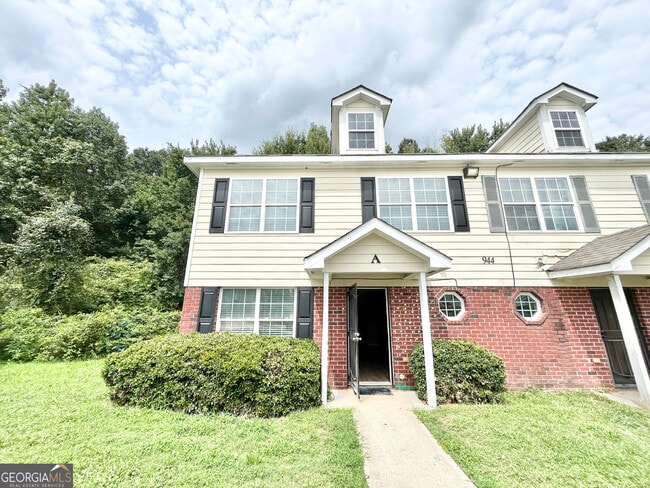 property at 944 Old Mill Point