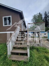 4114 McCall Blvd W in Bremerton, WA - Building Photo - Building Photo