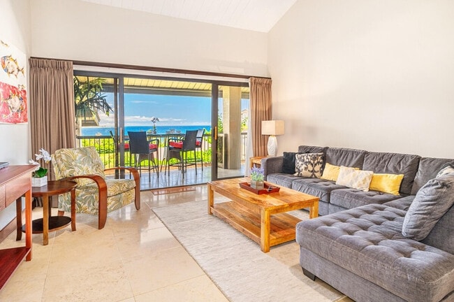 5380 Honoiki Rd