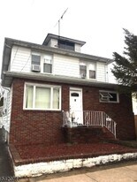 54 Jefferson Pl in Totowa, NJ - Building Photo