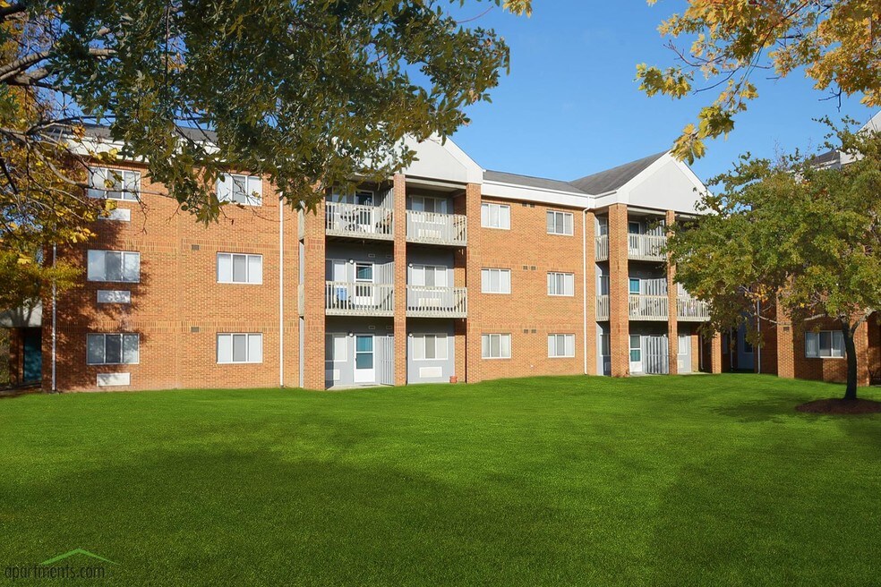 River House Apartments and Nearby Norfolk Apartments For Rent Norfolk, VA