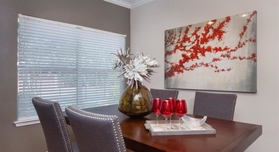 Highlands Hill Country in Austin, TX - Foto de edificio - Building Photo