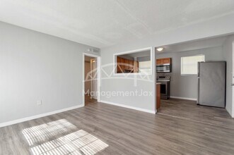 6746 Helston Ct in Jacksonville, FL - Building Photo - Building Photo