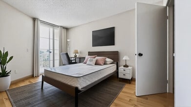 MH 1726 Midvale Ave in Los Angeles, CA - Building Photo - Building Photo