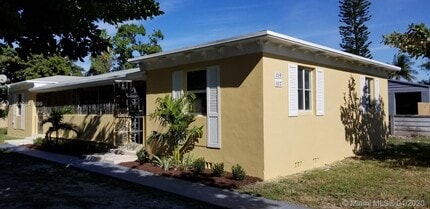 115 NW 118th St-Unit -117 in Miami, FL - Building Photo - Building Photo