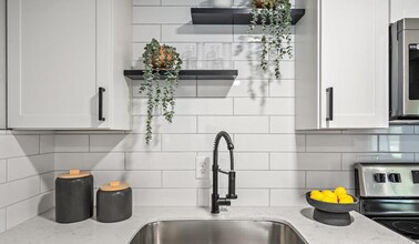 316 E 46th Pl in Garden City, ID - Building Photo - Building Photo