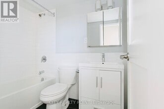 490 Eglinton Ave E in Toronto, ON - Building Photo - Building Photo