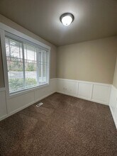 9341 Stevens Ct NE in Lacey, WA - Building Photo - Building Photo