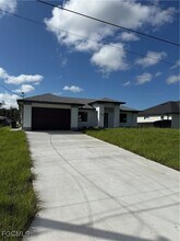 2715 9th St SW in Lehigh Acres, FL - Building Photo - Building Photo
