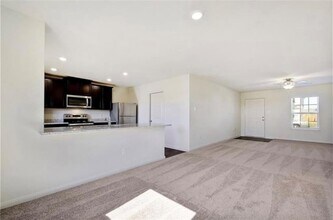 313 Riverdale Dr in Jarrell, TX - Building Photo - Building Photo