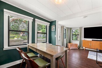 Duane Street in Los Angeles, CA - Building Photo - Interior Photo