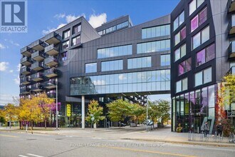 51 Trolley Cres in Toronto, ON - Building Photo - Building Photo