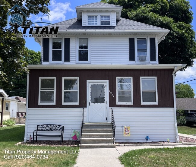 property at 2034 Jefferson St