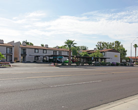 *End Mgmt 09.30.2023 - Courtyard Village (... in Phoenix, AZ - Building Photo - Building Photo