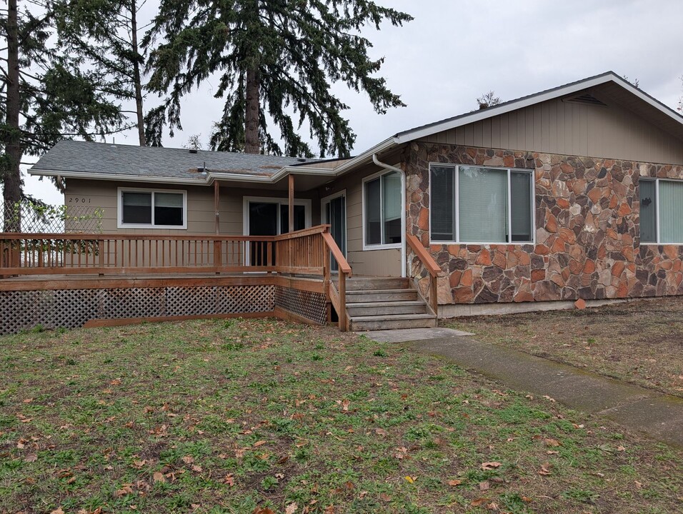 2901 Ingalls Way in Eugene, OR - Building Photo