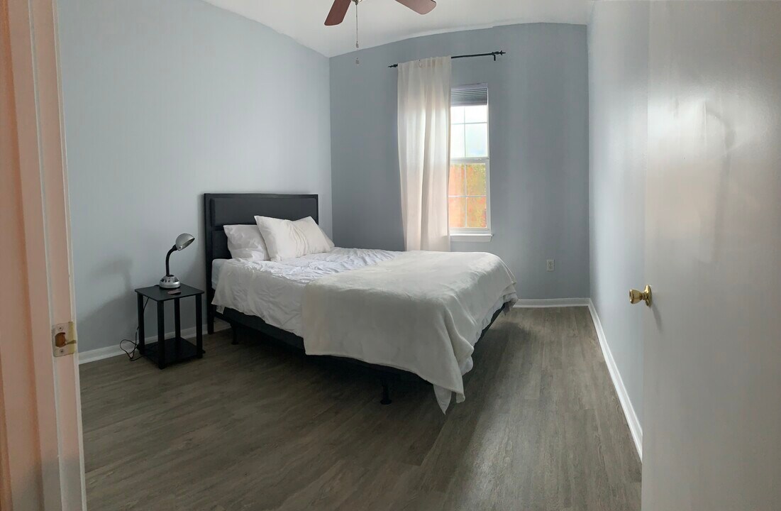 1252 Canyon Creek Cir, Unit #1 in College Station, TX - Building Photo