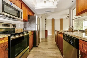 1124 Danny Dr in Sarasota, FL - Building Photo - Building Photo