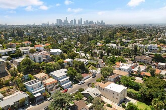 1636 Redcliff St in Los Angeles, CA - Building Photo - Building Photo