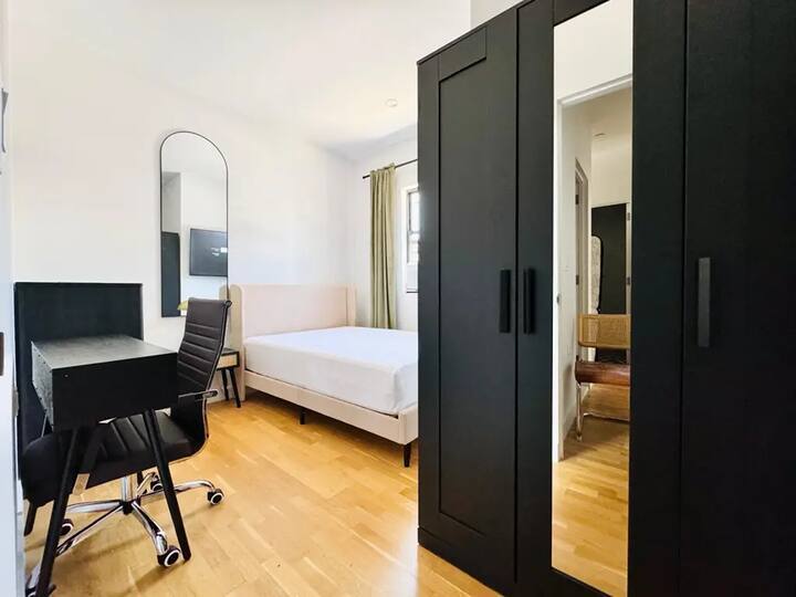 Furnished room/NOT APARTMENT in Brooklyn, NY - Foto de edificio