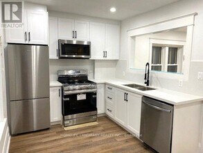 16 Forman Ave in Toronto, ON - Building Photo - Building Photo