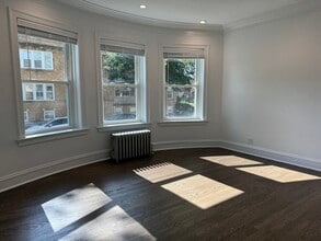 2524 W Ardmore Ave in Chicago, IL - Building Photo - Building Photo