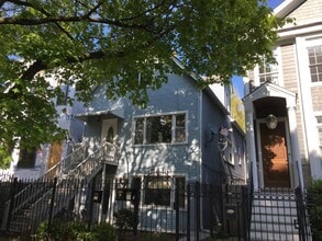 3421 N Bell Ave, Unit 2 in Chicago, IL - Building Photo - Building Photo