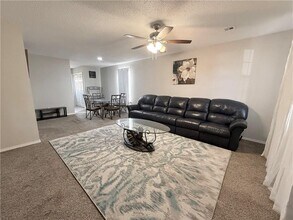 909 Durham Pl in Bentonville, AR - Building Photo - Building Photo