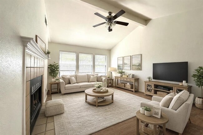 12300 Emery Oaks Rd in Austin, TX - Building Photo - Building Photo