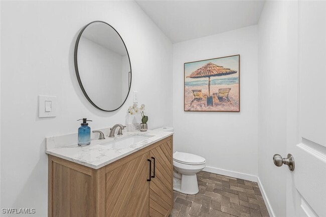 property at 2736 Gulfview Dr