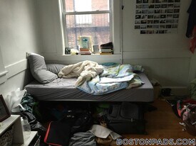 161 Endicott St, Unit 5R in Boston, MA - Building Photo