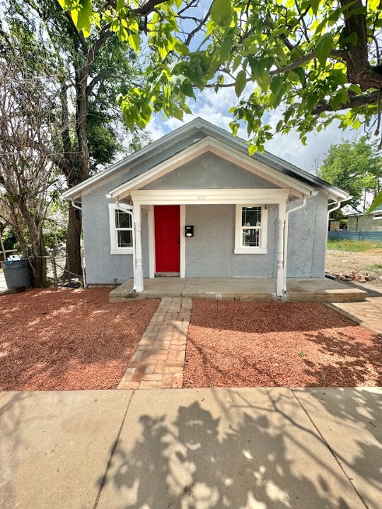 432 E Beech St in Pueblo, CO - Building Photo