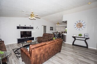 2860 Arabian Dr in Lake Havasu City, AZ - Building Photo - Building Photo