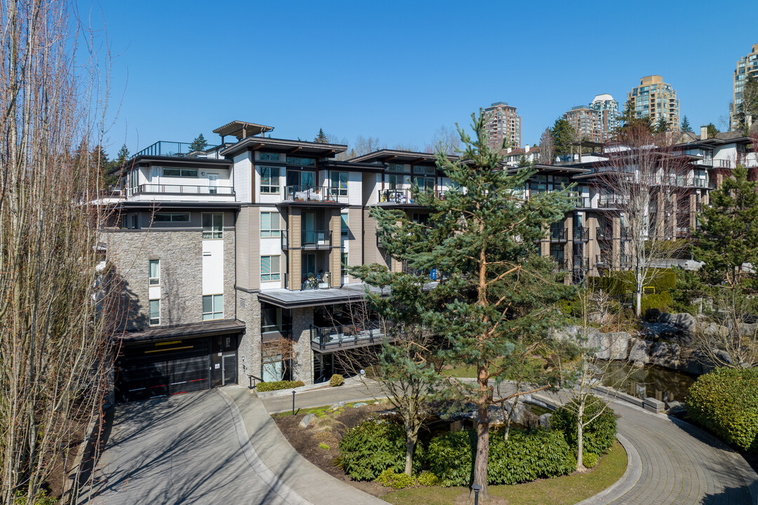 7488 Byrnepark Walk in Burnaby, BC - Building Photo