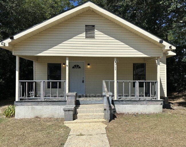 property at 122 Loftin St