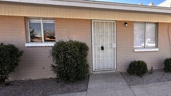 1400 S Espina St in Las Cruces, NM - Building Photo