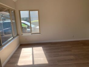 900 N Citrus Ave in Vista, CA - Building Photo - Building Photo