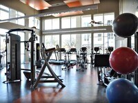 5455 Richmond Ave. photo'