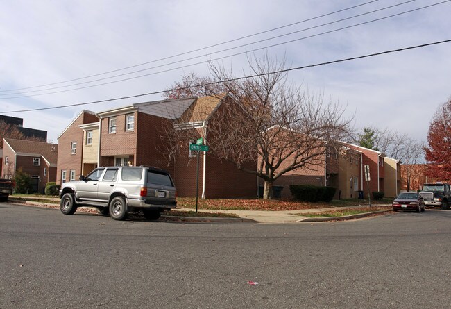 27 S Bragg St in Alexandria, VA - Building Photo - Building Photo