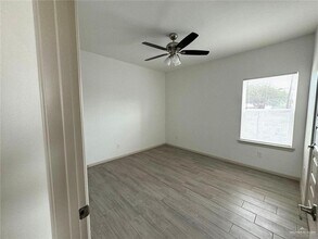 7711 N 58th St in Mission, TX - Foto de edificio - Building Photo