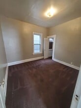 1343-1345-1345 N 32nd St in Milwaukee, WI - Foto de edificio - Building Photo